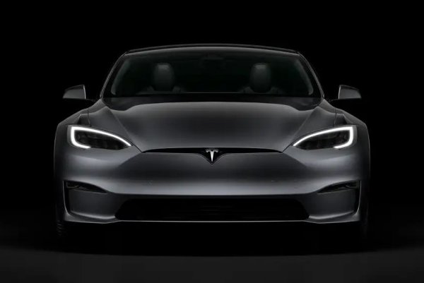 Tesla Model S 2021