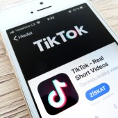 TikTok překonal už i YouTube: uživatelé na něm v průměru stráví více času