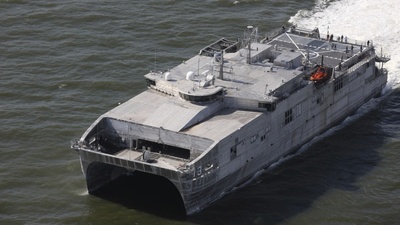 U.S. Navy má novou autonomní loď Austal EPF-13, bez člověka vydrží 30 dní